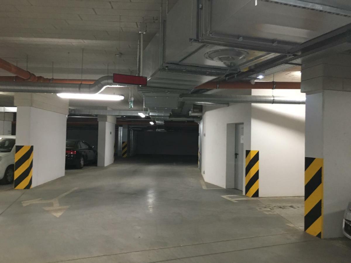 Shoq Studio Nice Apartment With Private Parking 크라쿠프 외부 사진