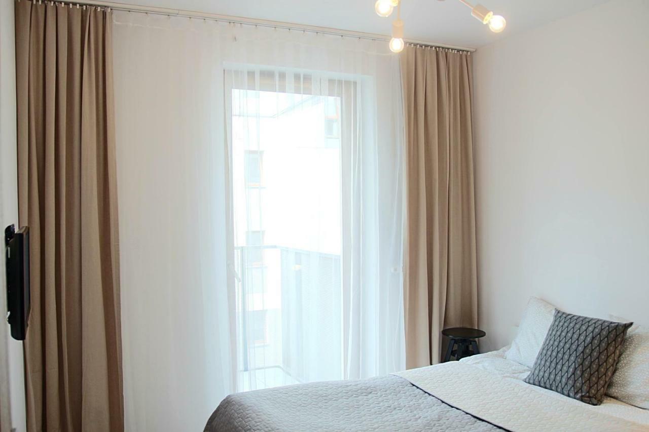Shoq Studio Nice Apartment With Private Parking 크라쿠프 외부 사진
