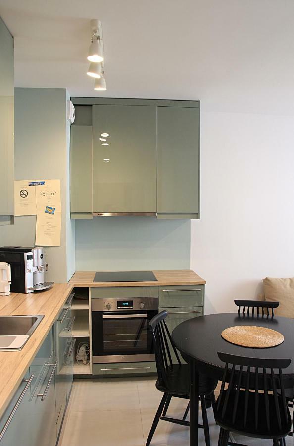 Shoq Studio Nice Apartment With Private Parking 크라쿠프 외부 사진